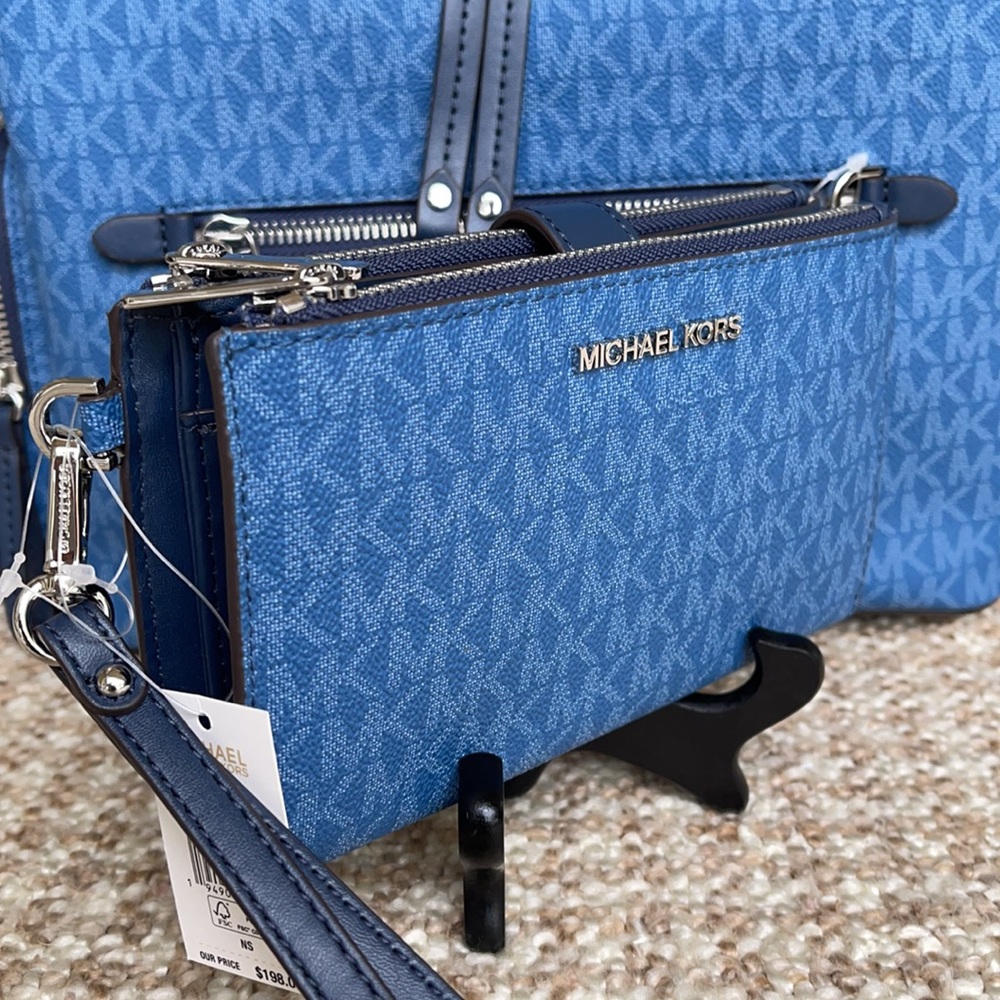 Michael Kors Jet Set Travel Lg Double Zip - Picture 5 of 16